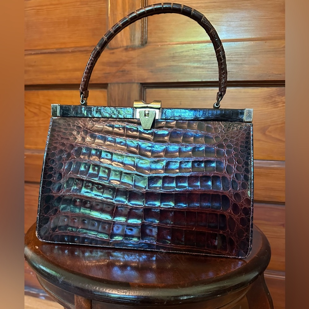 Luxurious Vintage Bellestone Alligator Leather Satchel